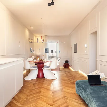 Nyaraló Palazzo Matteotti By Homey Experience Olbia